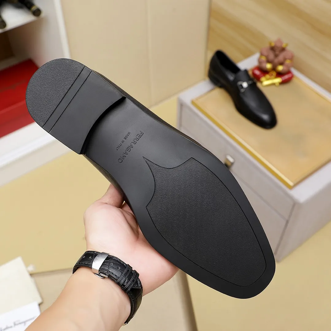 Men's shoes💰460🕷🕷[Ferragamo] Ferragamo's top men's business leather shoes💯Original copy of the official website, the upper is made of imported official website 1:1 material🍁Italian imported cowhide🇮🇹Imported cowhide lining. It’s definitely not made with ordinary craftsmanship, it’s the model used by celebrities! The factory’s craftsmanship is designed to create the most perfect shoes for trendy men! Colors available! Code number 38-44 (45.46 customized)......